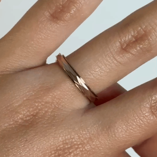 Anillo Deslizante Delgado Textura 2 Oro Rosa