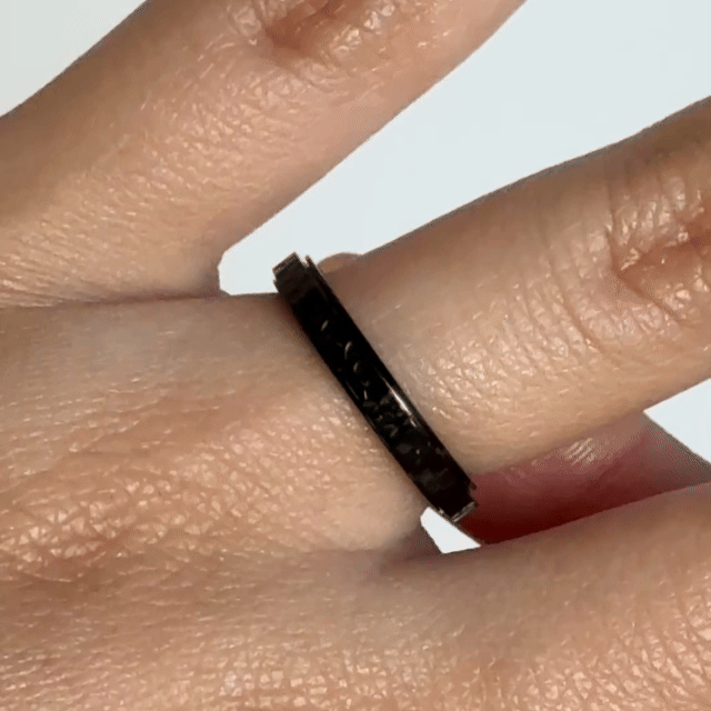 Anillo Deslizante Delgado Hammered Negro