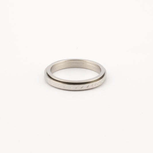 Anillo Deslizante Delgado Hammered Plateado